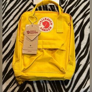 Fjällräven Kånken Yellow Mini Backpack Zippered Bag NWT